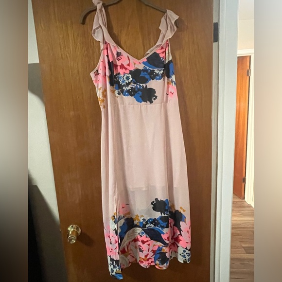 Express Dresses & Skirts - Express Blush and Navy Floral High Low Dress